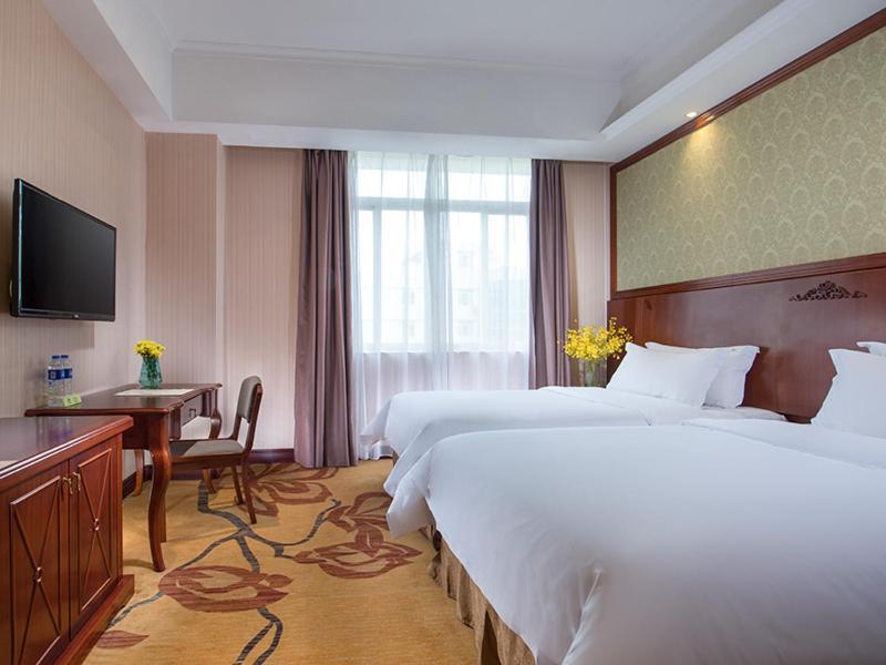 Vienna Hotel Shiqiao Metro Station Guangzhou Buitenkant foto